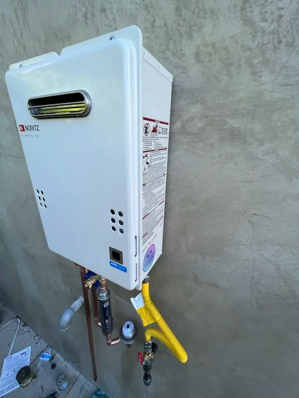 Tankless water heater installation for Imperial homes